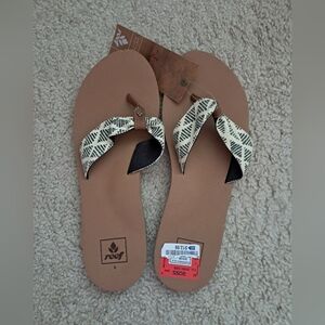 Reef Tan and Black Sandals with Braided Straps